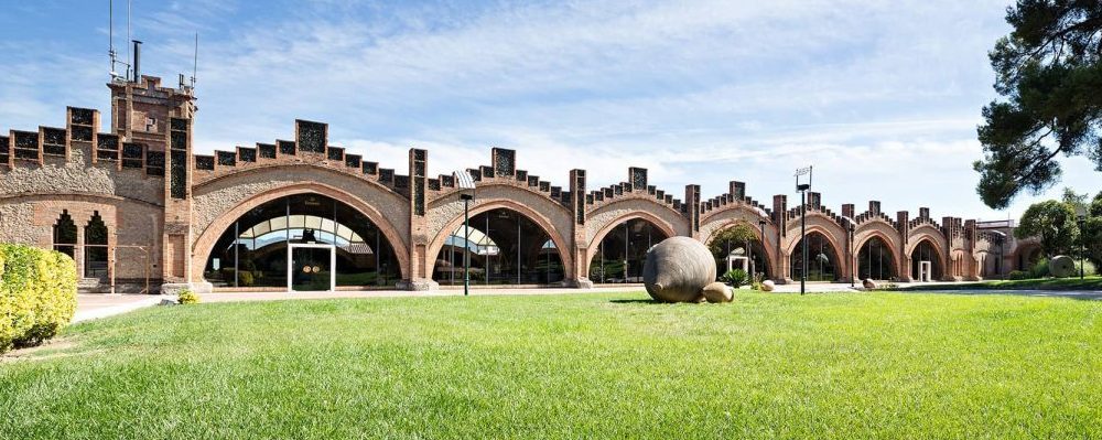 Voyage scolaire en Espagne : les caves de Codorniu